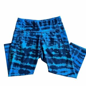 Old Navy Active Blue Tie-Dye Elevate Leggings Go Dry Capri Side Pockets